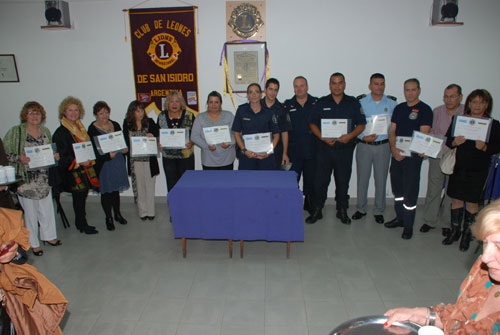 El Club de Leones de San Isidro distinguió a vecinos ejemplares El Club de Leones de San Isidro distinguió a vecinos ejemplares