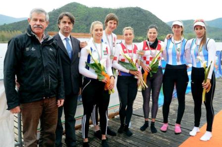 A comienzos de abril, 12 remeros de la selección argentina viajaron rumbo a Italia para comenzar una gira preparatoria para la clasificación olímpica A comienzos de abril, 12 remeros de la selección argentina viajaron rumbo a Italia para comenzar una gira preparatoria para la clasificación olímpica