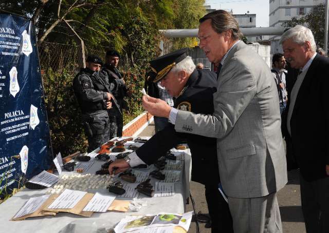 Secuestran más de 100 armas, droga y vehiculos en megaoperativo en la Zona Norte Secuestran más de 100 armas, droga y vehiculos en megaoperativo en la Zona Norte