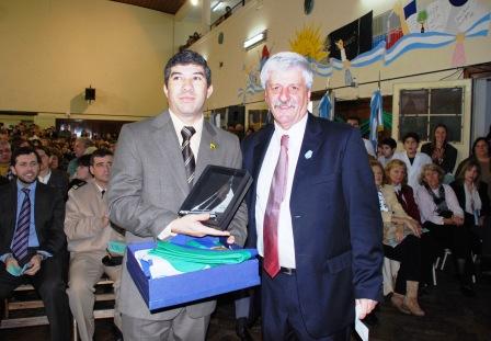 El Intendente de San Fernando participó de los festejos el Centenario del Nacional Artigas El Intendente de San Fernando participó de los festejos el Centenario del Nacional Artigas