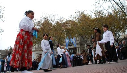 San Fernando festejó el Día de la Patria en la Plaza Mitre