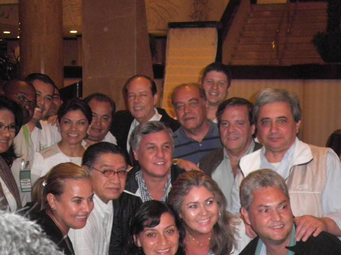 La presidenta de Costa Rica, Laura Chinchilla, Carlos Prassel y Guillermo Sánchez Landa.
La presidenta de Costa Rica, Laura Chinchilla, Carlos Prassel y Guillermo Sánchez Landa.