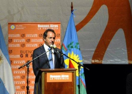 Scioli: “ojalá no tengamos a que llegar a una ley de emergencia” económica Scioli: “ojalá no tengamos a que llegar a una ley de emergencia” económica