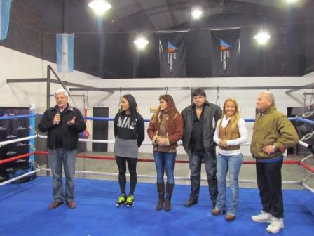 El Intendente de San Fernando, Luis Andreotti inauguró junto con los campeones mundiales Erica La Pantera Farias, Marcela La Tigresa Acuña, Jesica La Princesa Bopp y Marcelo Domínguez, la nueva escuela Municipal de Boxeo El Intendente de San Fernando, Luis Andreotti inauguró junto con los campeones mundiales Erica La Pantera Farias, Marcela La Tigresa Acuña, Jesica La Princesa Bopp y Marcelo Domínguez, la nueva escuela Municipal de Boxeo