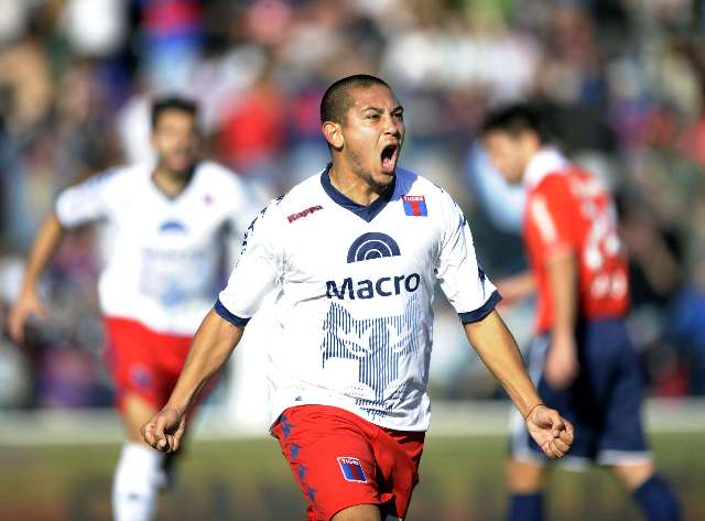 Carlos “Chino” Luna: “no nos peso jugar por la permanencia. Se hizo una temporada maravillosa” Carlos “Chino” Luna: “no nos peso jugar por la permanencia. Se hizo una temporada maravillosa”