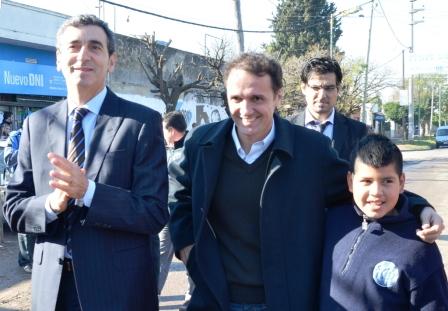 Katopodis y Randazzo visitaron la Estación José León Suárez y el barrio La Carcova Katopodis y Randazzo visitaron la Estación José León Suárez y el barrio La Carcova