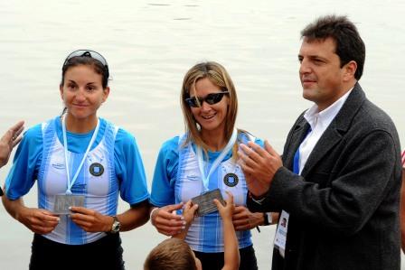 Los remeros olímpicos se despiden junto a la Escuela Municipal de Remo Los remeros olímpicos se despiden junto a la Escuela Municipal de Remo