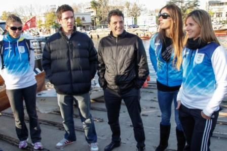 El intendente de Tigre, Sergio Massa, recibió en el distrito a los remeros que formarán parte de la cita olímpica El intendente de Tigre, Sergio Massa, recibió en el distrito a los remeros que formarán parte de la cita olímpica