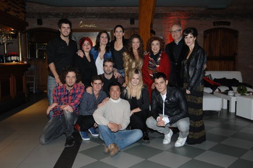 El elenco de Graduados estuvo de festejo El elenco de Graduados estuvo de festejo