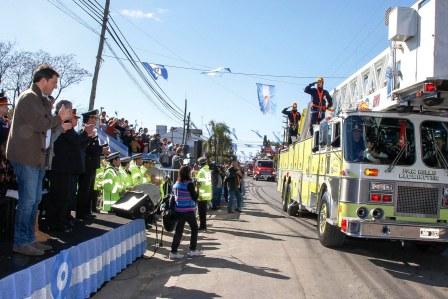 Tigre celebró el Día de la Independencia con un desfile cívico-militar Tigre celebró el Día de la Independencia con un desfile cívico-militar