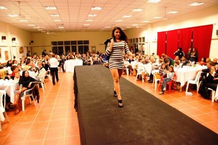 Exitosa jornada de té y desfile solidario en Don Torcuato Exitosa jornada de té y desfile solidario en Don Torcuato