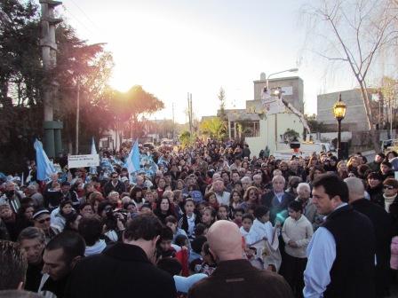 Massa inauguró un puente vehicular que une Rincón con Tigre Centro Massa inauguró un puente vehicular que une Rincón con Tigre Centro