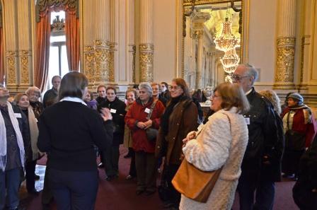 Los abuelos de San Fernando visitaron el Teatro Colón Los abuelos de San Fernando visitaron el Teatro Colón