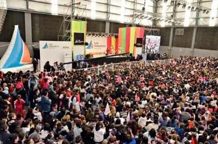 Diez mil vecinos de San Fernando disfrutaron del show de Panam por el Día del Niño. Diez mil vecinos de San Fernando disfrutaron del show de Panam por el Día del Niño.
