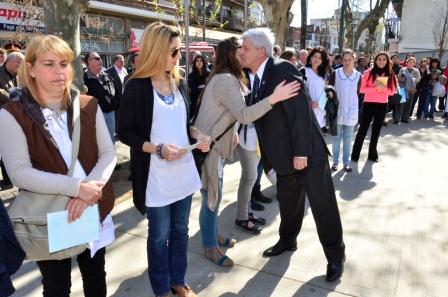 El Municipio de San Fernando rindió homenaje a los maestros en su día El Municipio de San Fernando rindió homenaje a los maestros en su día
