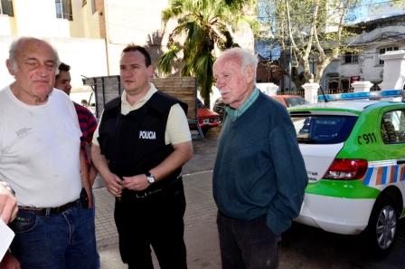 Los móviles municipales de Protección Ciudadana de San Fernando detienen a dos estafadores Los móviles municipales de Protección Ciudadana de San Fernando detienen a dos estafadores