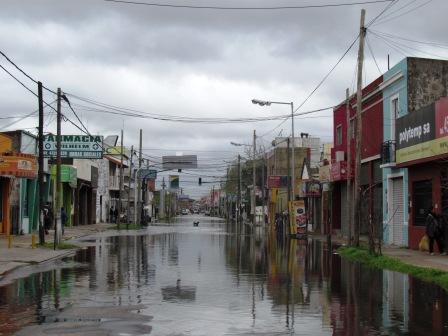 Crecida del río en Tigre - Av. Santa María en Rincón de Milberg Crecida del río en Tigre - Av. Santa María en Rincón de Milberg