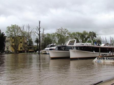 Crecida del río en Tigre Crecida del río en Tigre