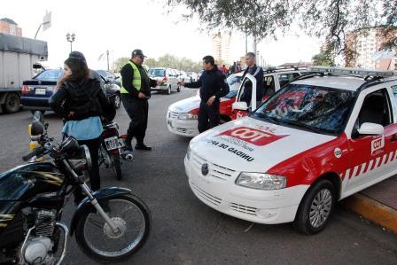 Miles de jóvenes festejaron en orden el Día de la Primavera en Tigre  