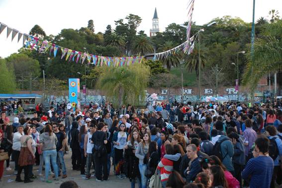 San Isidro recibió la primavera con una mega fiesta electrónica