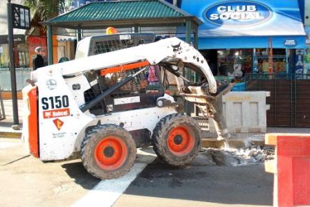 Corte en la Avenida Cazón por reparaciones Corte en la Avenida Cazón por reparaciones