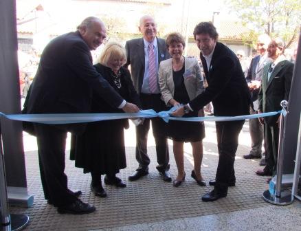 Posse inauguró el centro de estimulación temprana en San Isidro Posse inauguró el centro de estimulación temprana en San Isidro
