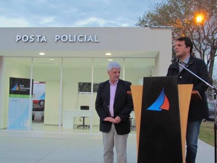 Andreotti inauguró junto a Sergio Massa la Nueva Posta Policial en San Fernando () 
