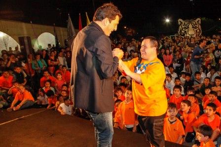 Massa inauguró un nuevo SUM en el Polideportivo Almirante Brown Massa inauguró un nuevo SUM en el Polideportivo Almirante Brown