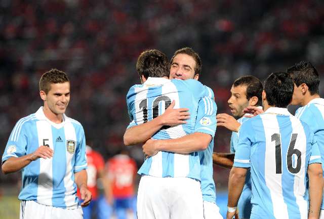 Argentina hizo valer su poder de fuego, le ganó a Chile y se encamina hacia Brasil 2014 Argentina hizo valer su poder de fuego, le ganó a Chile y se encamina hacia Brasil 2014