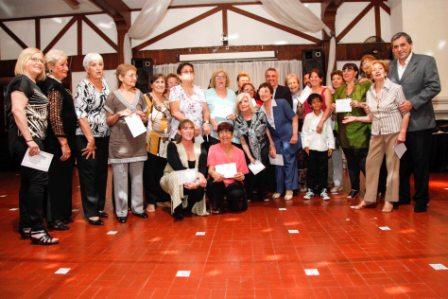 Emotivo festejo en el 43º Aniversario de las Damas Rosadas en Tigre Emotivo festejo en el 43º Aniversario de las Damas Rosadas en Tigre