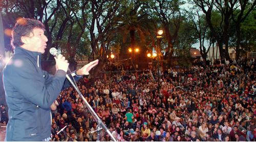 Martínez celebró a todo ritmo sus 31 años como ciudad Martínez celebró a todo ritmo sus 31 años como ciudad