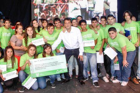 Clase masiva de RCP para 1000 jóvenes de Tigre Recicla Clase masiva de RCP para 1000 jóvenes de Tigre Recicla