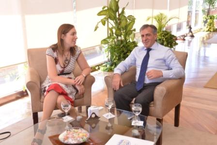 El intendente de Malvinas Argentinas recibió en la sede municipal a la vicejefa del gobierno porteño El intendente de Malvinas Argentinas recibió en la sede municipal a la vicejefa del gobierno porteño