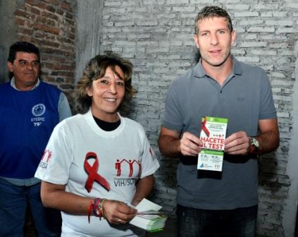 El Municipio de San Fernando y el Club Atlético Tigre, juntos frente al SIDA (Martin Palermo) El Municipio de San Fernando y el Club Atlético Tigre, juntos frente al SIDA (Martin Palermo)