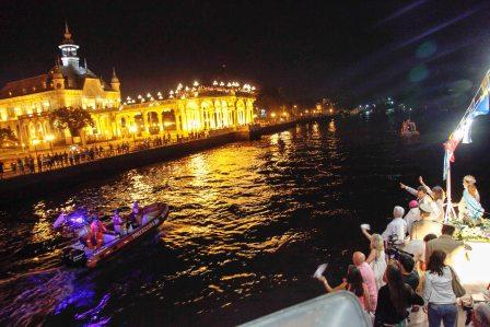 Miles de vecinos celebraron el Día de la Virgen en Tigre
Miles de vecinos celebraron el Día de la Virgen en Tigre