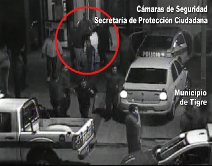 Cuatro delincuentes caen filmados en Tigre intentando robar un banco Cuatro delincuentes caen filmados en Tigre intentando robar un banco