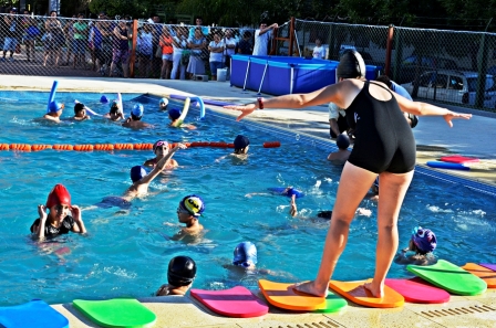 Con más de 2500 alumnos, comenzó la Escuela de Natación en los tres polideportivos de San Fernando Con más de 2500 alumnos, comenzó la Escuela de Natación en los tres polideportivos de San Fernando