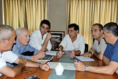 El Presidente del Club Ciclista Nación y miembros del Comité Organizador estuvieron reunidos con funcionarios municipales para ultimar detalles El Presidente del Club Ciclista Nación y miembros del Comité Organizador estuvieron reunidos con funcionarios municipales para ultimar detalles