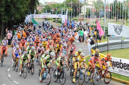 La Doble Bragado 2013 hizo su largada en Tigre La Doble Bragado 2013 hizo su largada en Tigre
