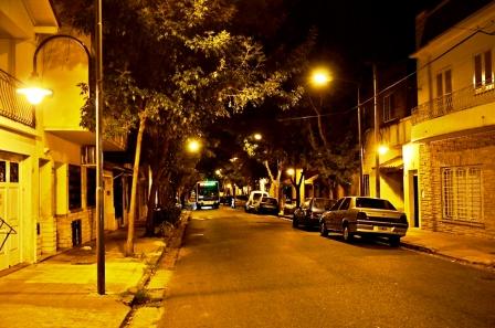 El Municipio de San Fernando instaló nuevas luminarias en la calle Guido Spano El Municipio de San Fernando instaló nuevas luminarias en la calle Guido Spano