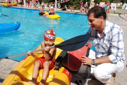 La Escuela Municipal de Remo también se disfruta en los polideportivos La Escuela Municipal de Remo también se disfruta en los polideportivos