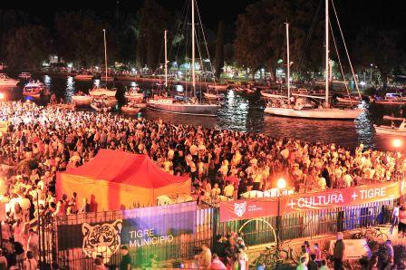 Con el carnaval de Venecia, arrancó el Festival de Murgas y Comparsas en Tigre
