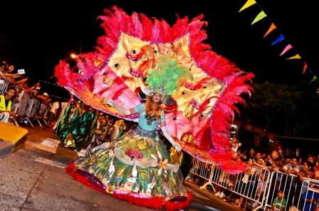 Culminaron los carnavales en San Fernando luego de tres exitosas jornadas Culminaron los carnavales en San Fernando luego de tres exitosas jornadas