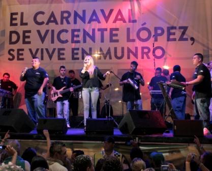 45000 personas colmaron el corsódromo de Munro y vibraron con Karina 