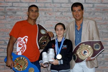 Abril Luna Urssino y Javier Maciel son dos vecinos de Tigre que compiten en las disciplinas de patín artístico y boxeo Abril Luna Urssino y Javier Maciel son dos vecinos de Tigre que compiten en las disciplinas de patín artístico y boxeo