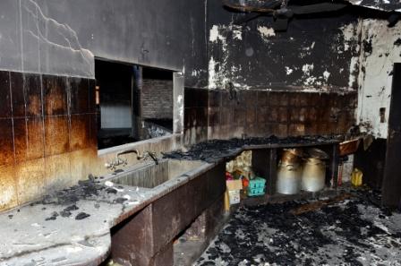 Consejo Escolar y autoridades provinciales visitaron la Escuela Nº 5 de Virreyes que fue incendiada Consejo Escolar y autoridades provinciales visitaron la Escuela Nº 5 de Virreyes que fue incendiada