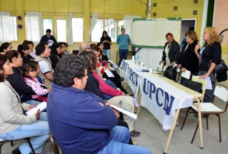 El Consejo Escolar y la UPCN comenzaron a capacitar futuros auxiliares de escuelas sanfernandinas El Consejo Escolar y la UPCN comenzaron a capacitar futuros auxiliares de escuelas sanfernandinas