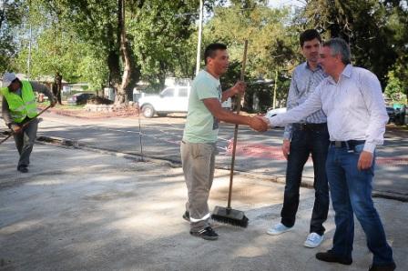 Avanzan los trabajos en la nueva rotonda de 197 y Avenida Liniers Avanzan los trabajos en la nueva rotonda de 197 y Avenida Liniers