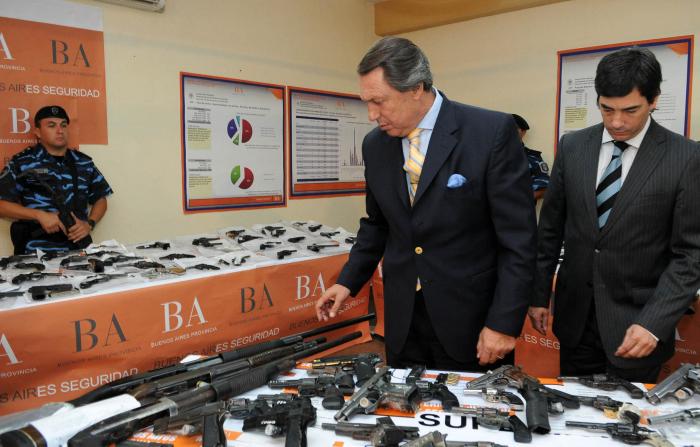 Secuestran 400 armas de fuego tras intensos operativos - Casal Secuestran 400 armas de fuego tras intensos operativos - Casal