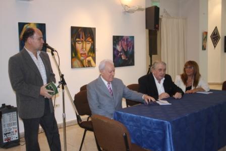 Presentaron en el HCD de Vicente López nuevo libro Poesía es vida, poesía es amor, de Mauricio Soiget Presentaron en el HCD de Vicente López nuevo libro Poesía es vida, poesía es amor, de Mauricio Soiget